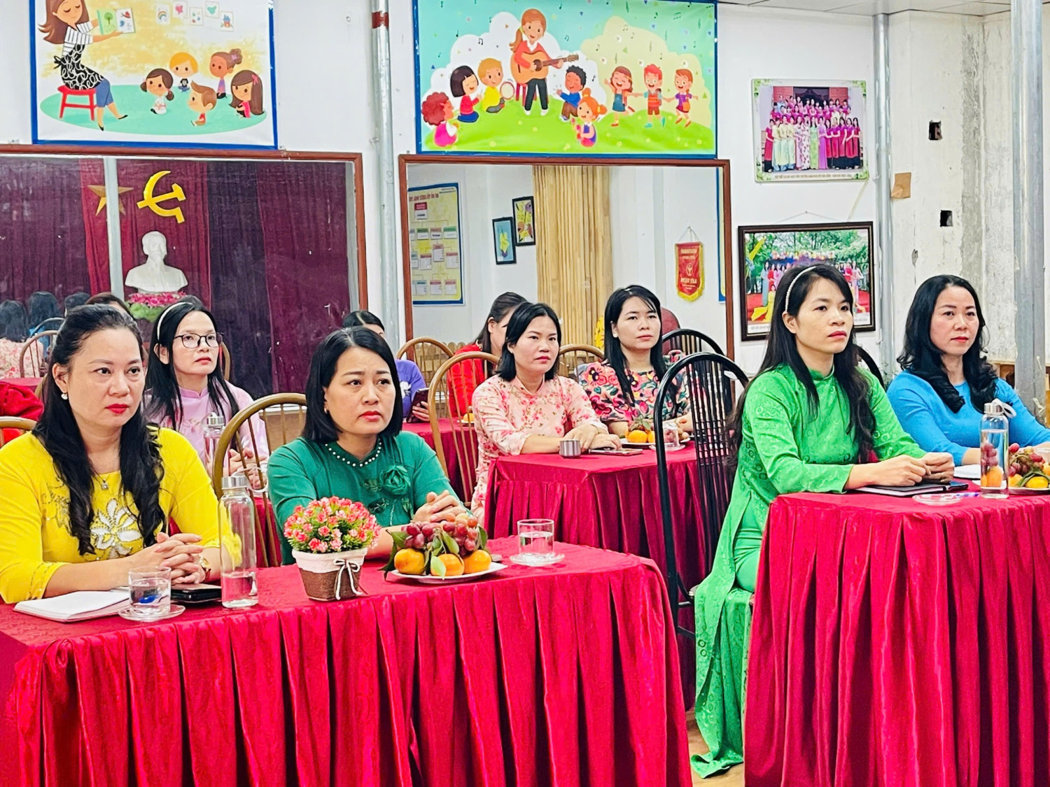 LỄ KẾT NẠP ĐẢNG VIÊN MỚI